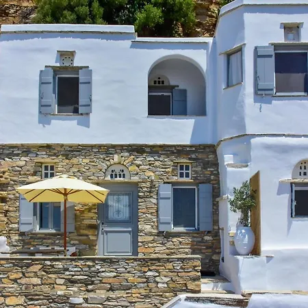 Living Theros Luxury Hotel