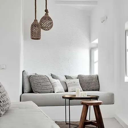 Living Theros Luxury Ξενοδοχείο 3*