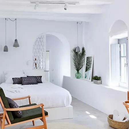 Living Theros Luxury