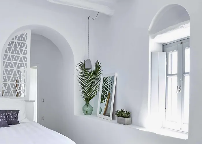 酒店 Living Theros Luxury Kardhianí