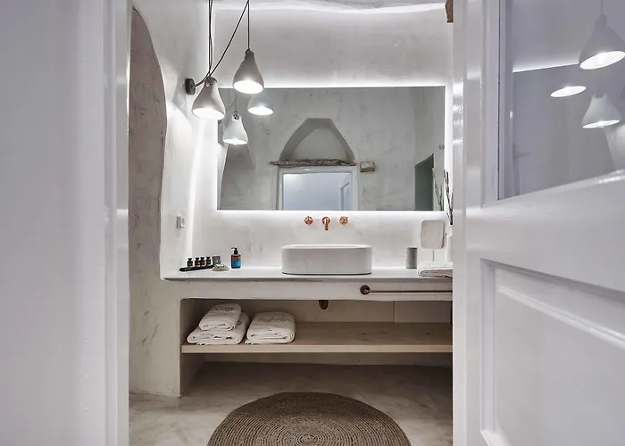 Living Theros Luxury