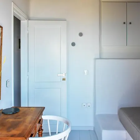 Living Theros Luxury Otel 3*