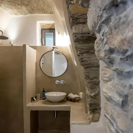 Living Theros Luxury Hotel 3*