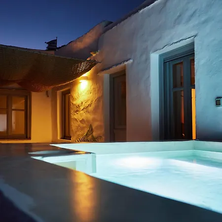 Hotel Living Theros Luxury