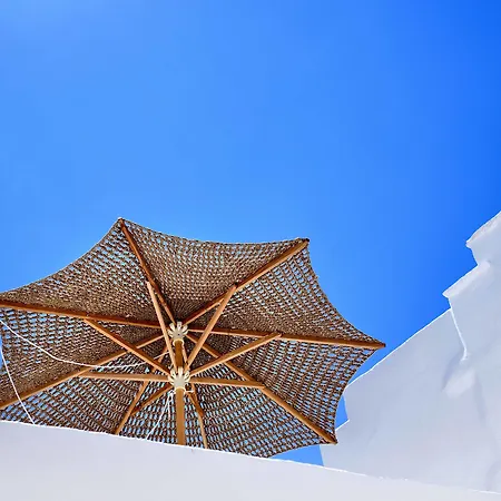 Hotel Living Theros Luxury 3*