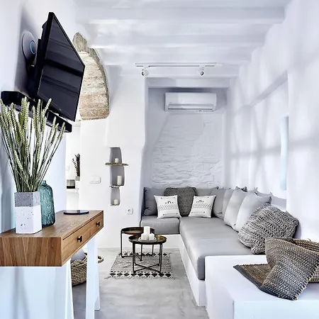 Living Theros Luxury 3*