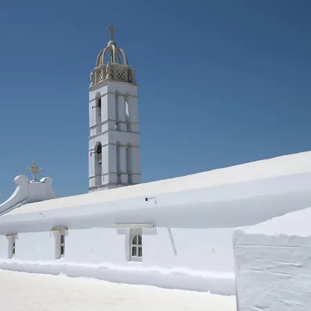 Living Theros Luxury Hotel