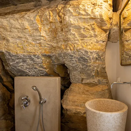 فندق Living Theros Luxury 3*