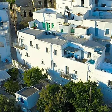 מלון Living Theros Luxury 3*