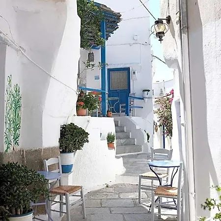 Living Theros Luxury 3*