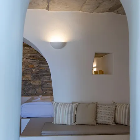 Living Theros Luxury