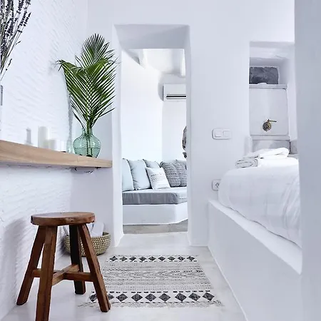 Hotel Living Theros Luxury 3*