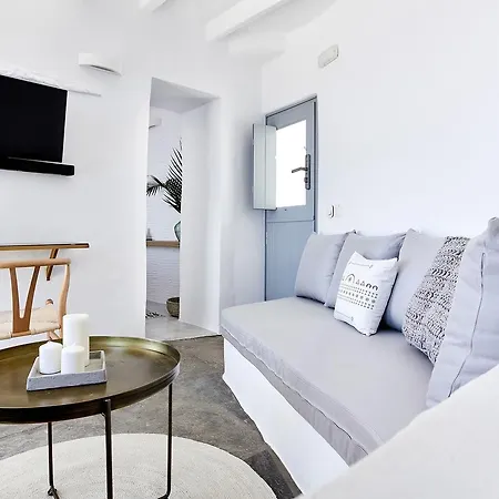Living Theros Luxury Hotel