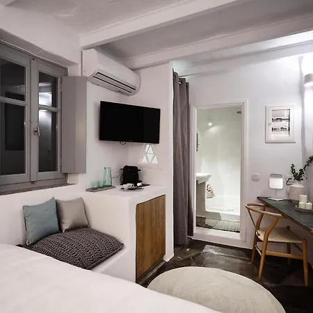 Living Theros Luxury 3*