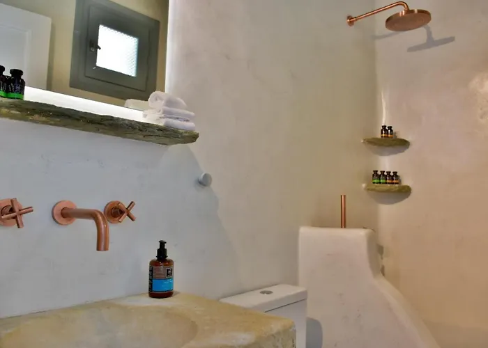 Hotel Living Theros Luxury 3*