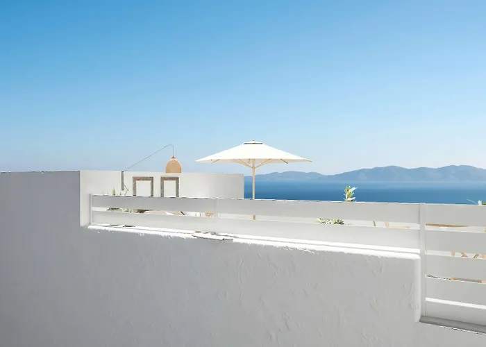 Hotel Living Theros Luxury Kardhianí