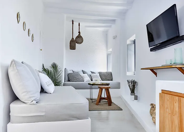 Hotel Living Theros Luxury Kardhianí