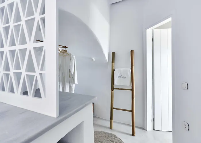 Living Theros Luxury 3* Καρδιανή