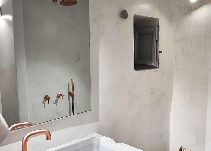 Hotel Living Theros Luxury 3*