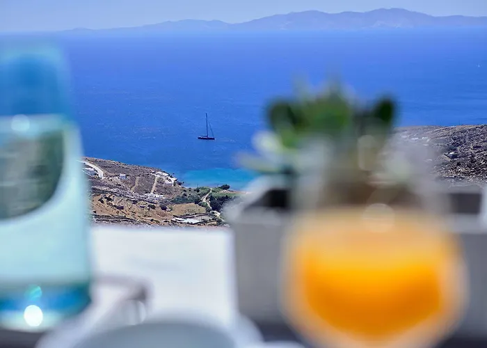 Living Theros Luxury Hotel Kardhianí