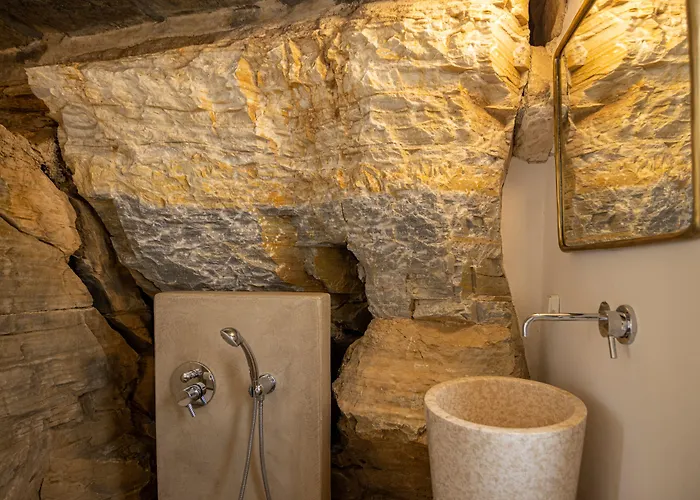 Hotel Living Theros Luxury 3*